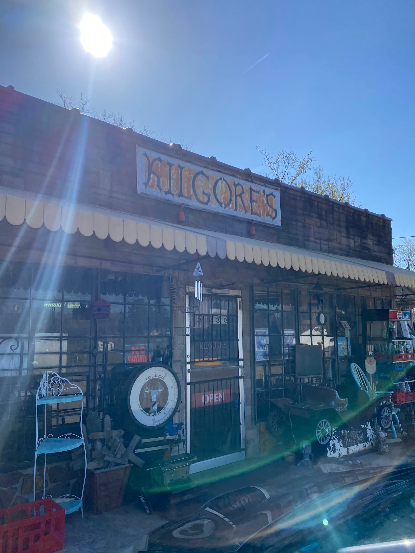 Kilgore's Antiques in Hernando