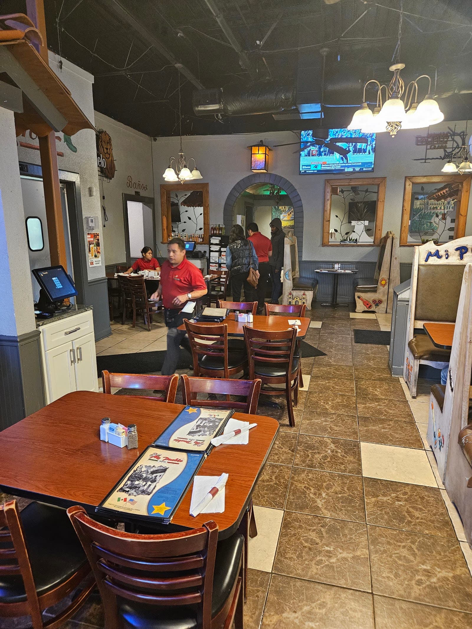 Mi Pueblo in Hernando