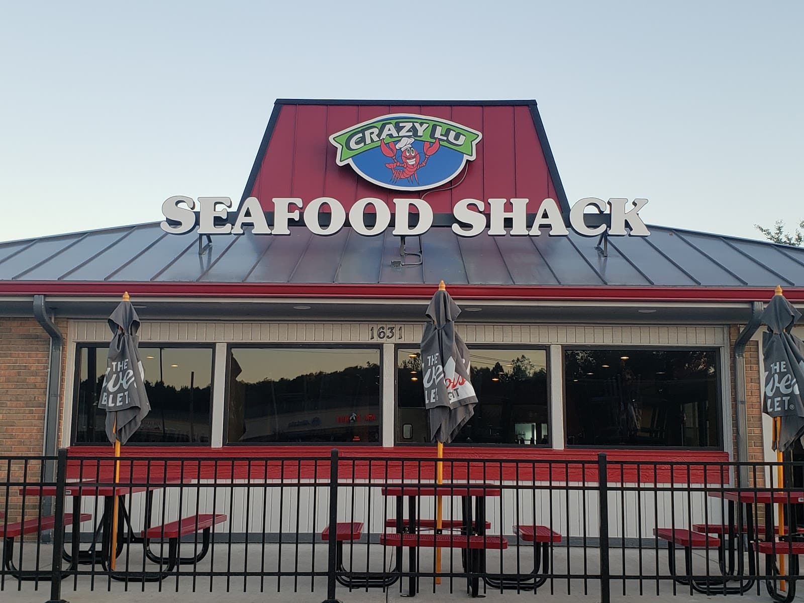 Crazy Lu Seafood Shack in Horn Lake