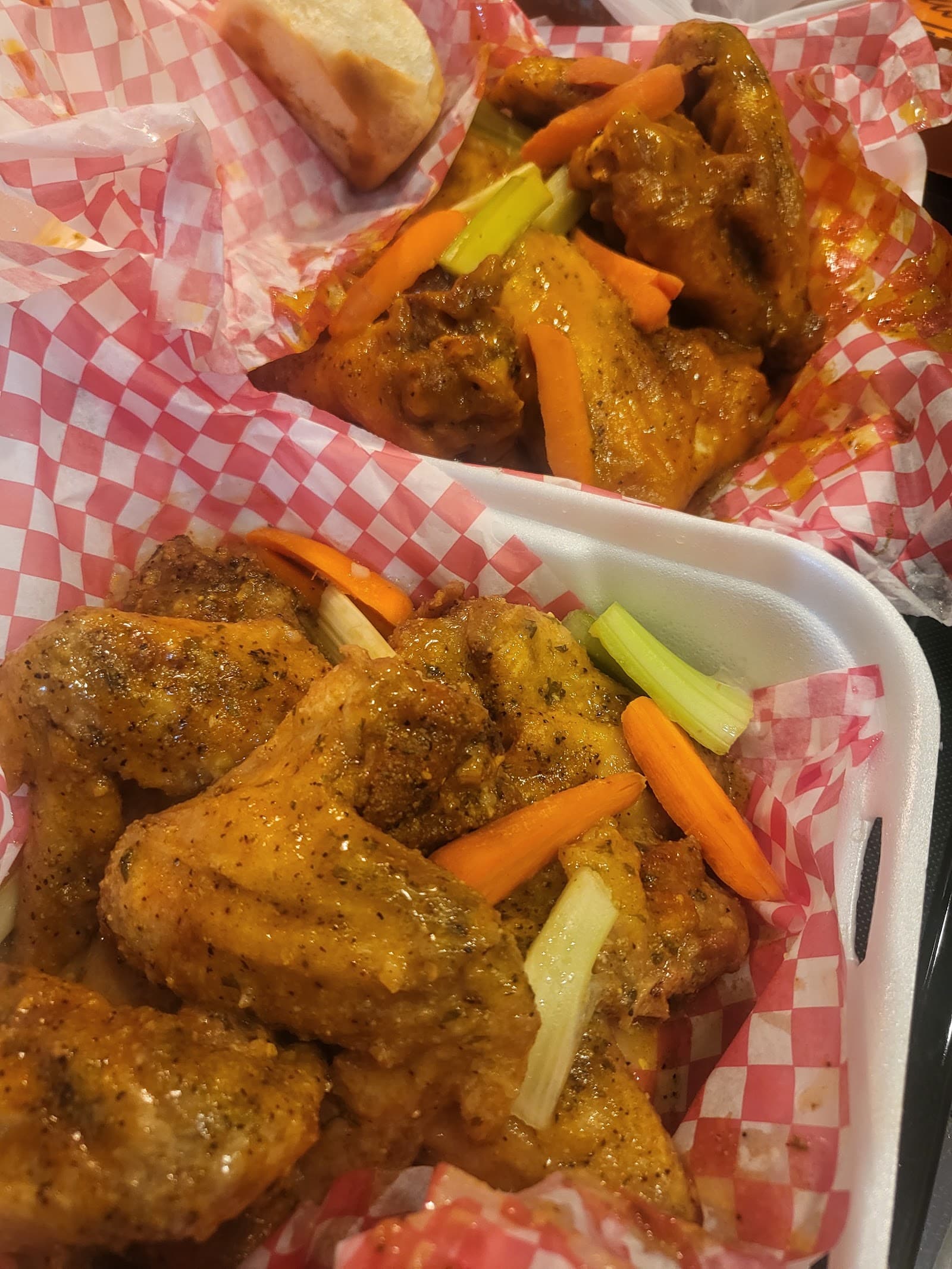 Walt's Wings & Things in Horn Lake