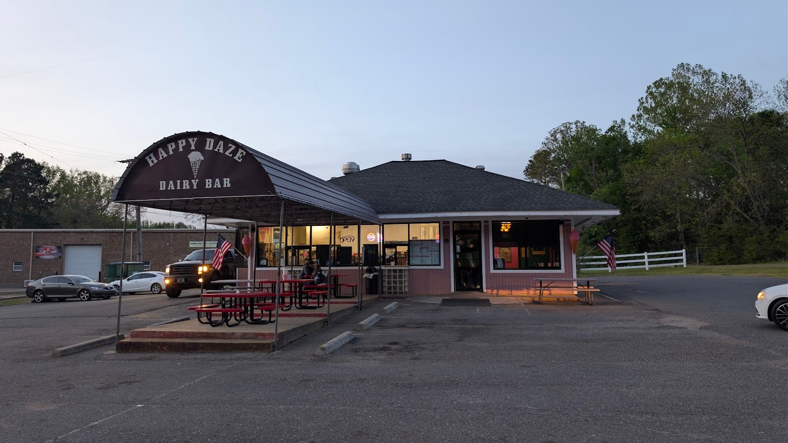 Happy Daze Dairy Bar/Restaurant in Nesbit