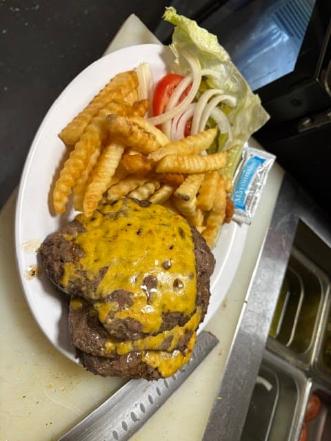 JR's Bar & Grill in Olive Branch