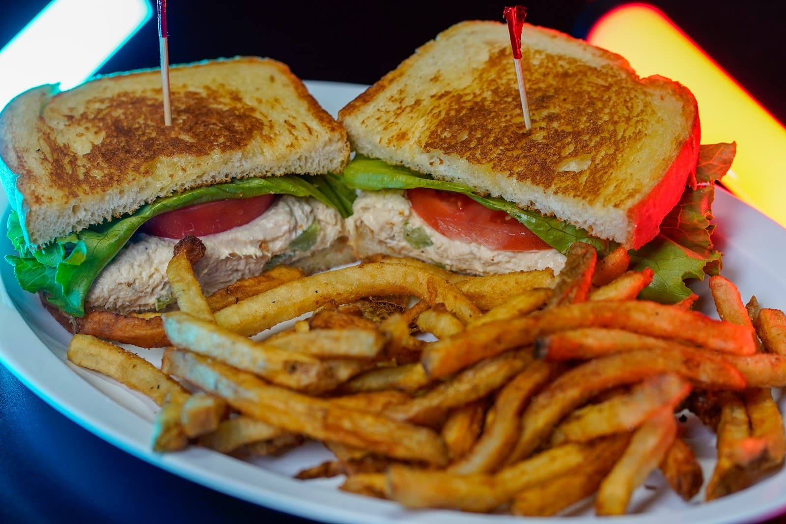 10th Inning Bar & Grill At Snowden Grove in Southaven