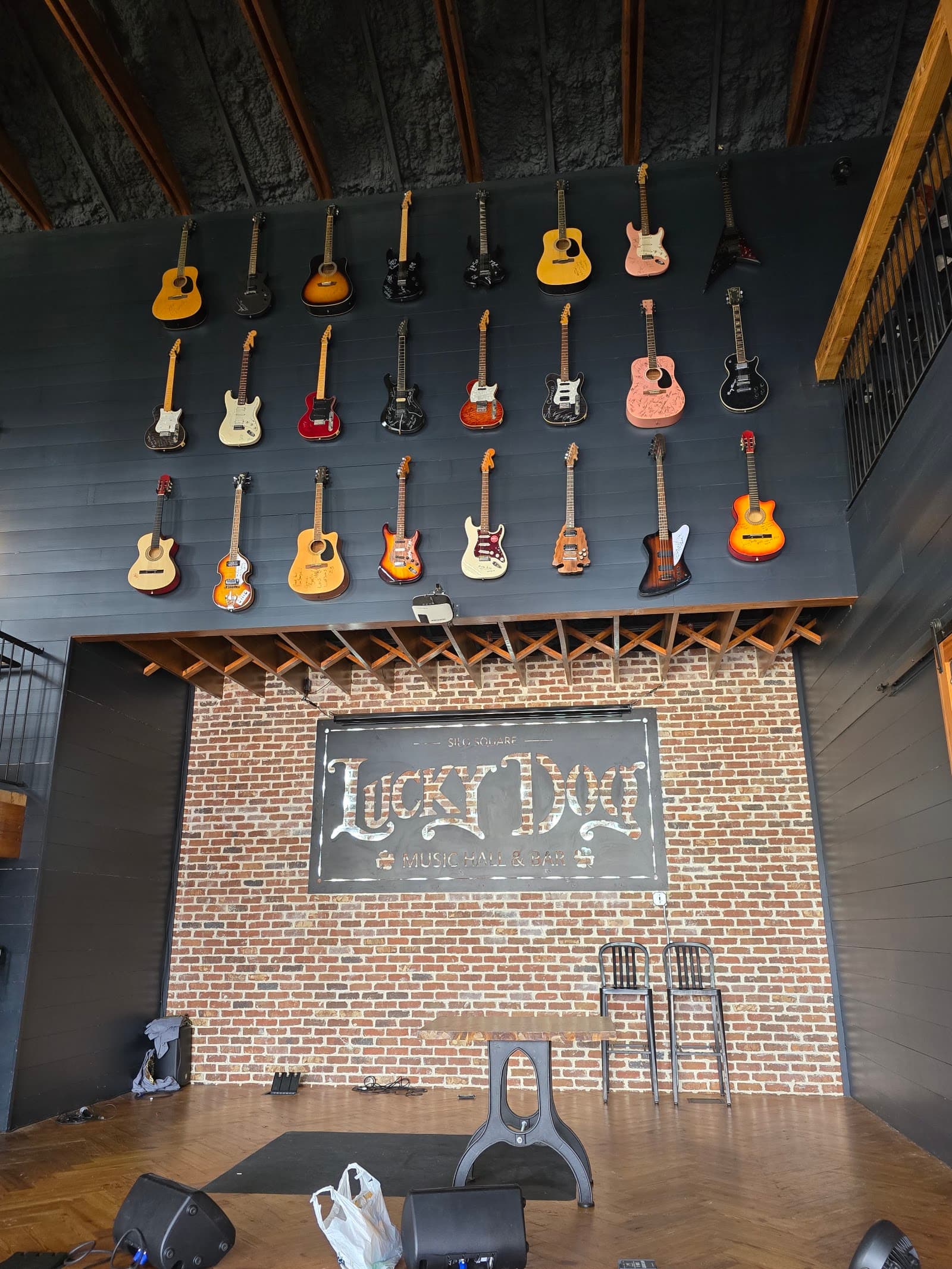 Lucky Dog Music Hall & Bar in Southaven