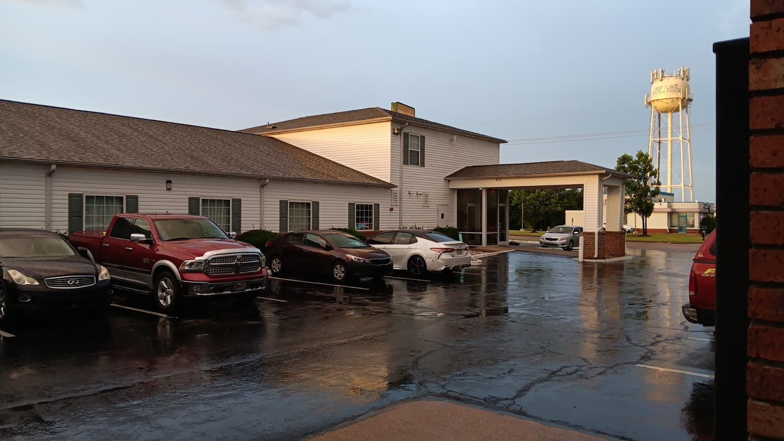 Magnolia Inn & Suites in Southaven