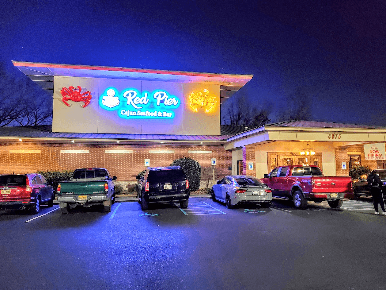 Red Pier Cajun Seafood & Bar - Church Rd / Pepper Chase in Southaven