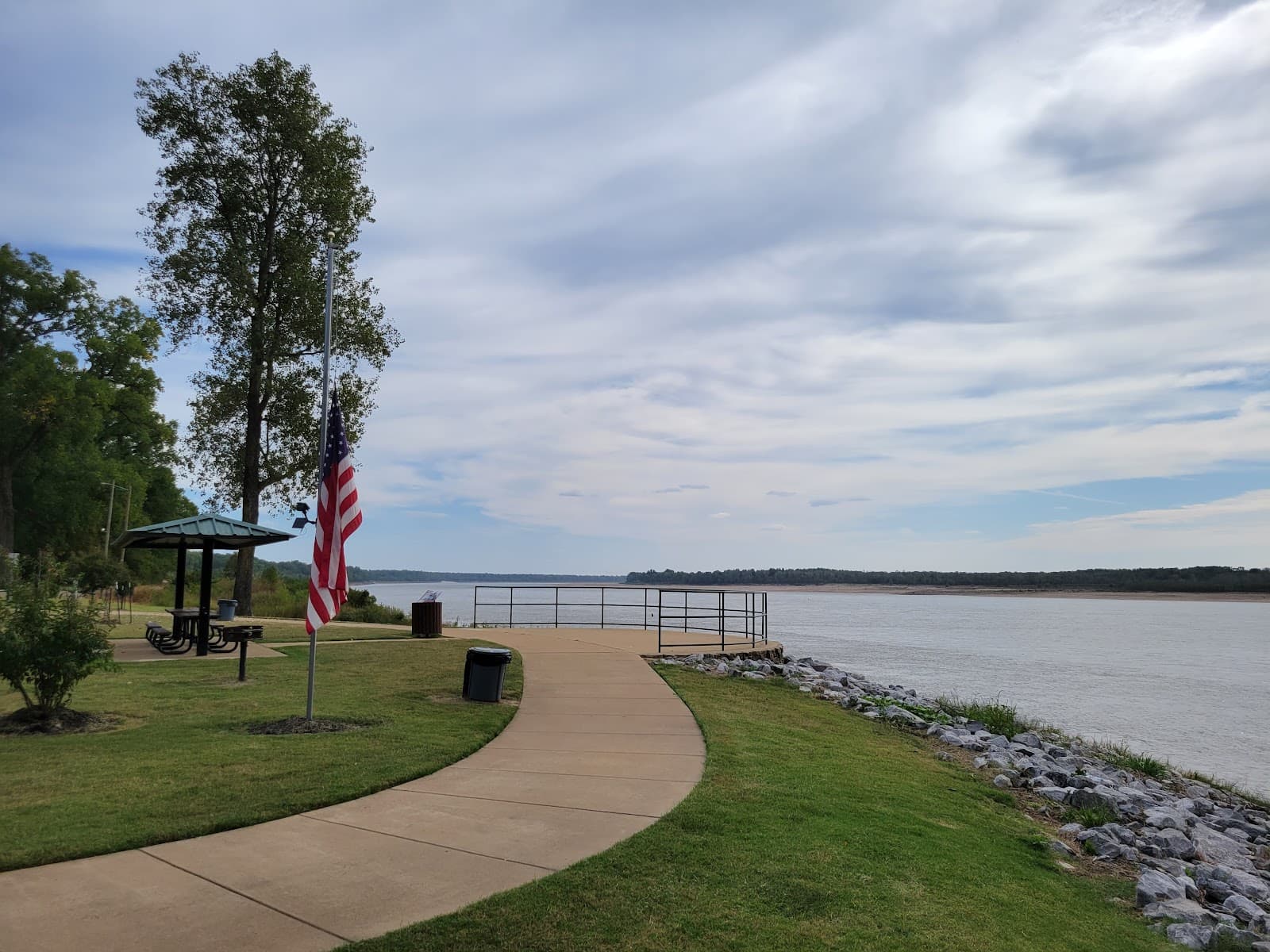 Hernando De Soto River Park in Walls