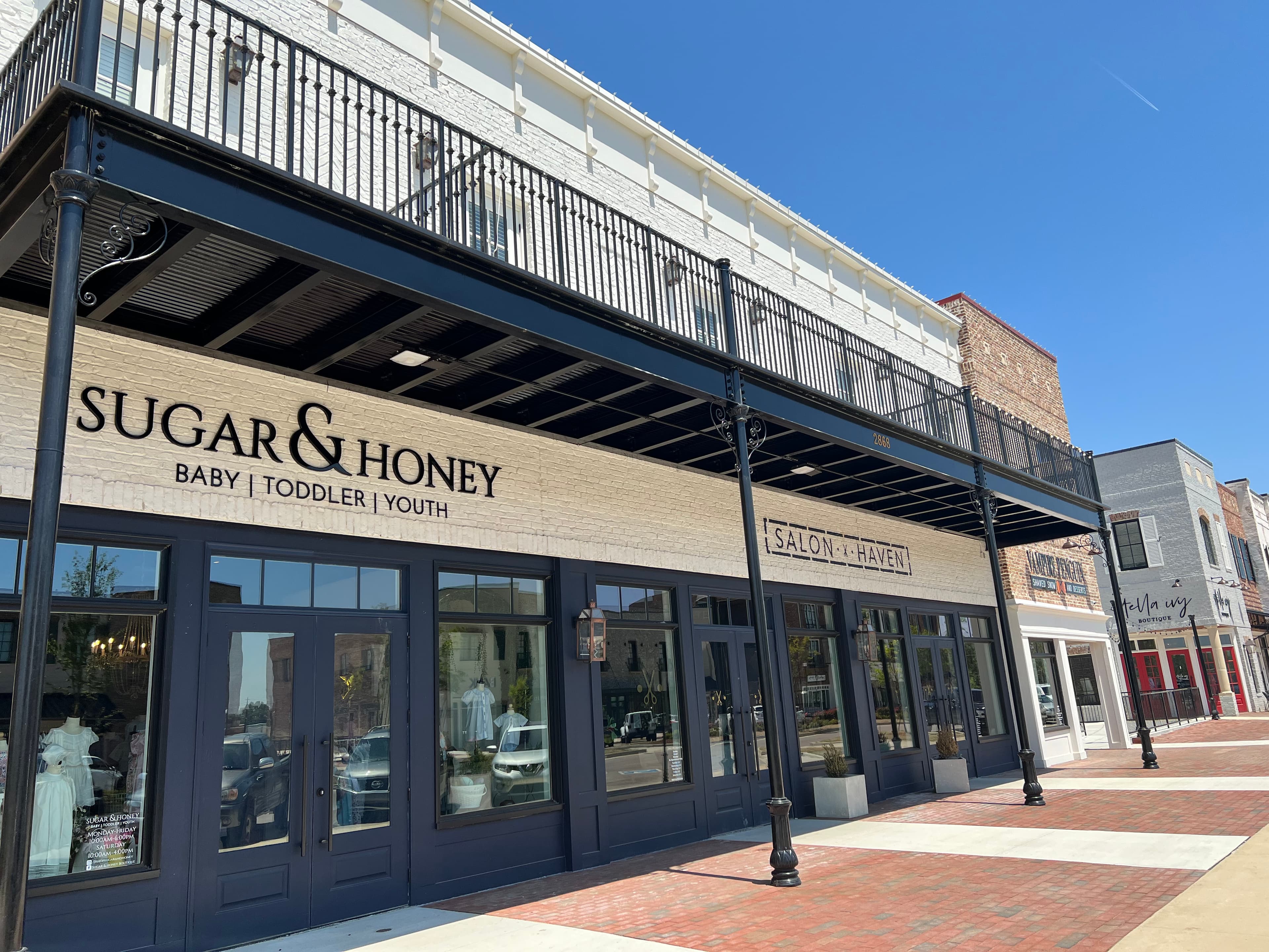 Dining at Sugar and Honey in Southaven