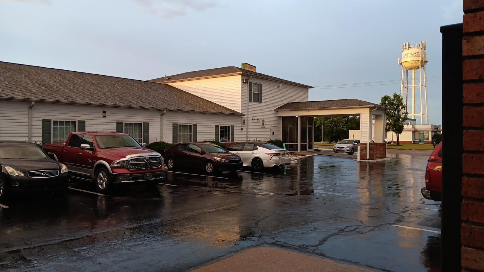Magnolia Inn & Suites in Southaven