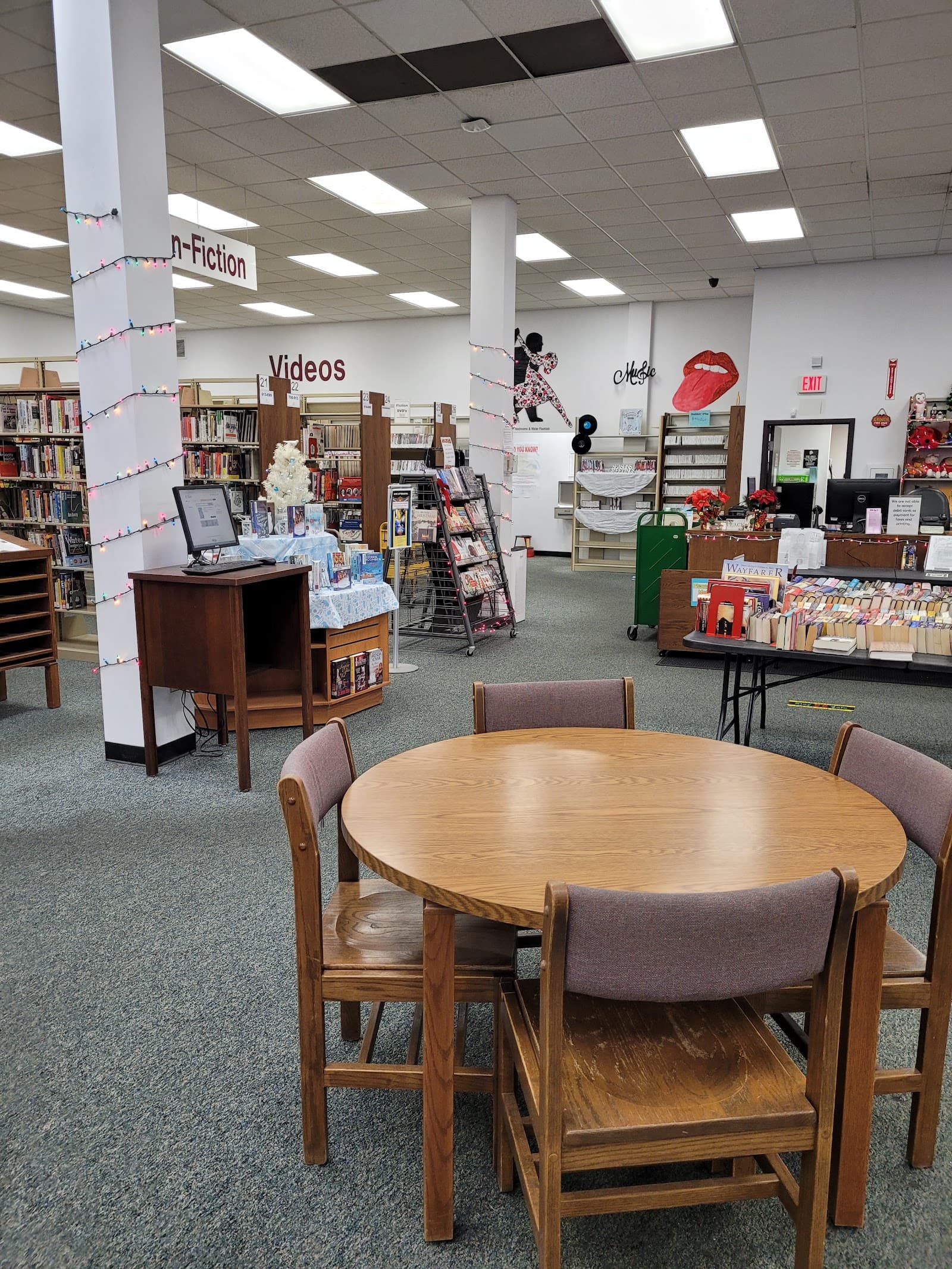 M.R. Dye Public Library in Horn Lake