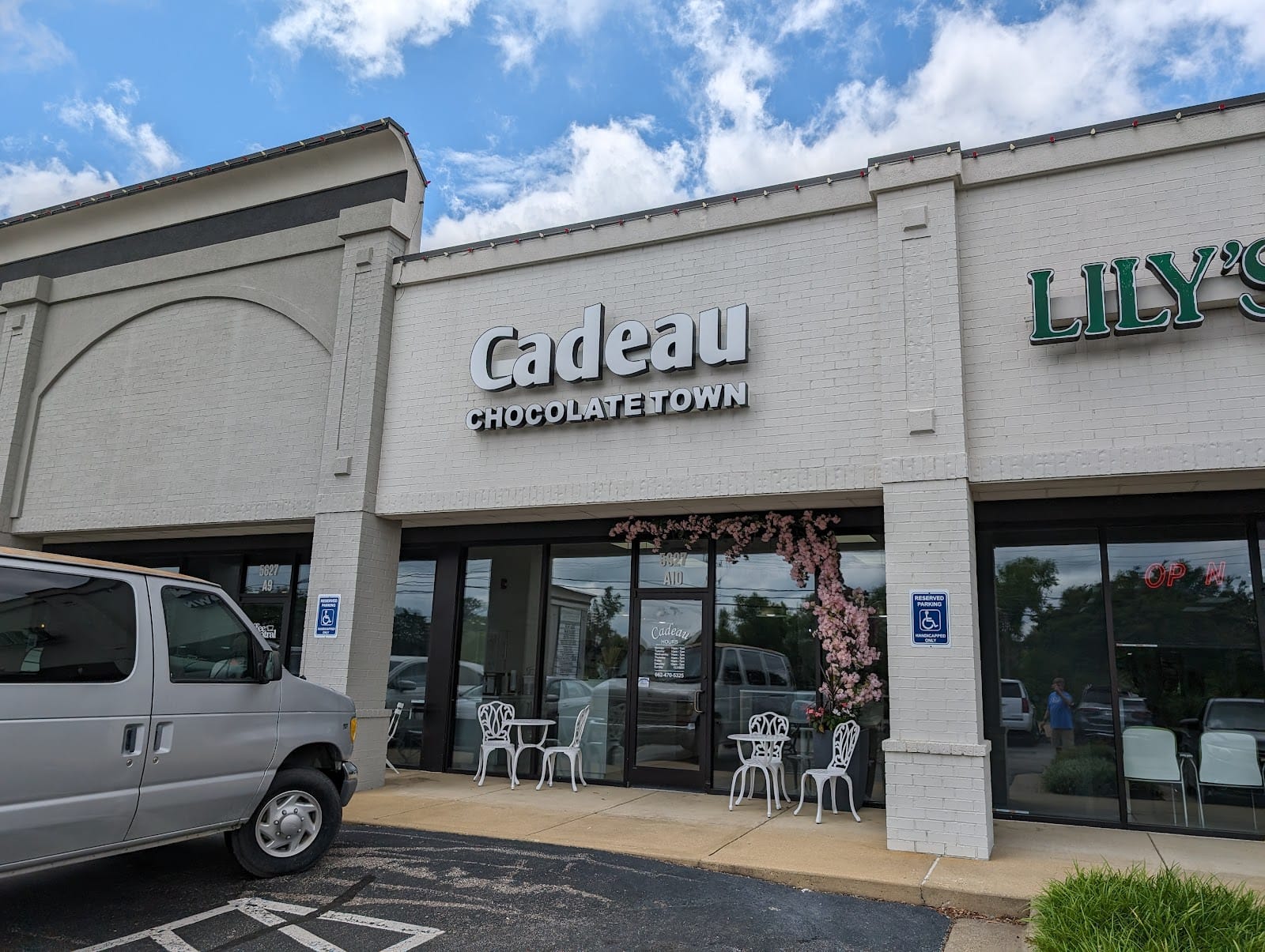 Cadeau Chocolate Town in Southaven